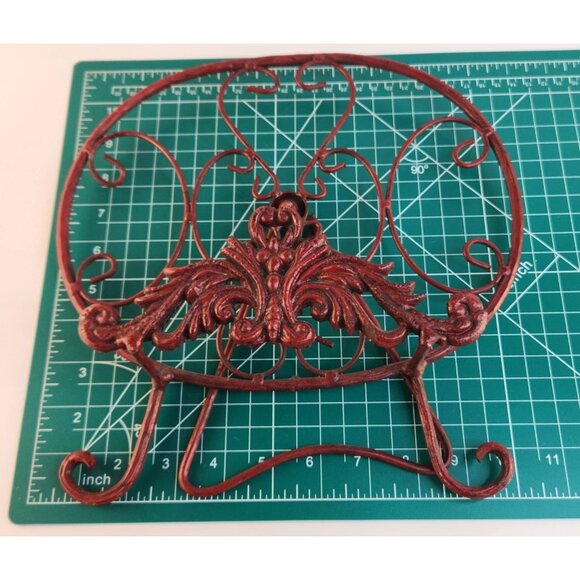 Red Scrolled Metal Decorative Plate Stand Holder Red Cast Iron Home Kitchen Art - Picture 9 of 15